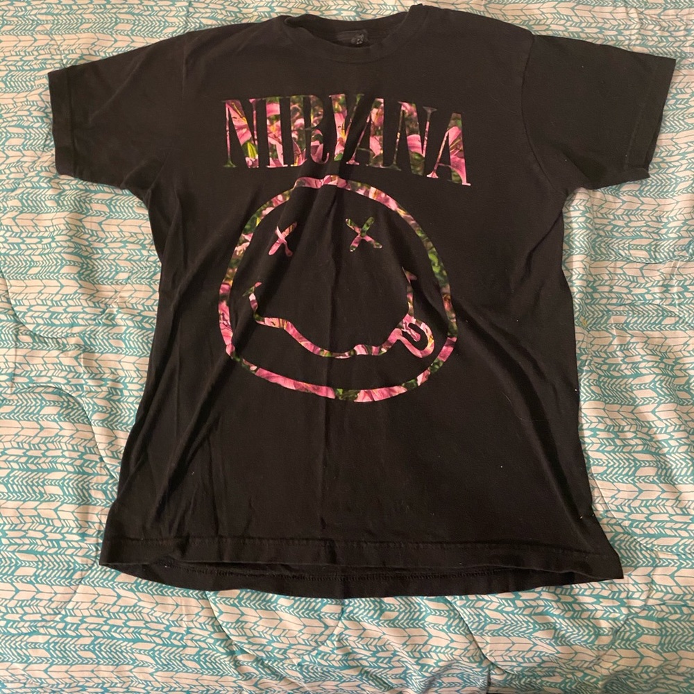 Hot Topic Nirvana Tshirt